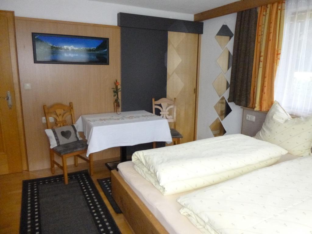 Ferienwohnungen Hauser Waidring Kamer foto
