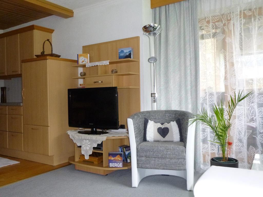 Ferienwohnungen Hauser Waidring Kamer foto